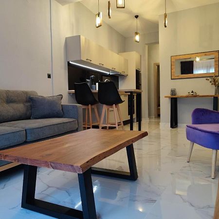 Mary'S Apartment Alexandroupolis Buitenkant foto